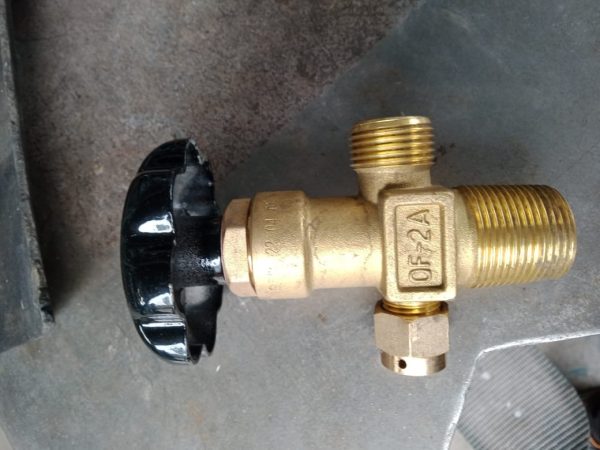 valve* for Breathing Air. QF-2A, WP150bar. E25