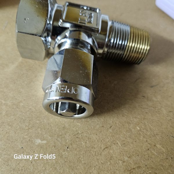 valve* for Oxygen, top entry, E25, spindle key open, BS3 connection, Daito